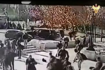 Zionist soldiers escaping scene of Al-Quds operation