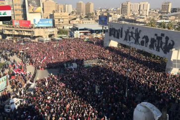 Iraqi protesters clash with government forces