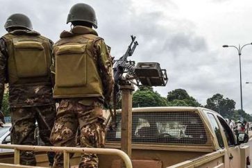 2201927174125572762449