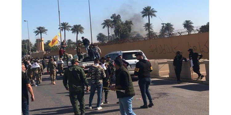Iraqi protesters near US embassy