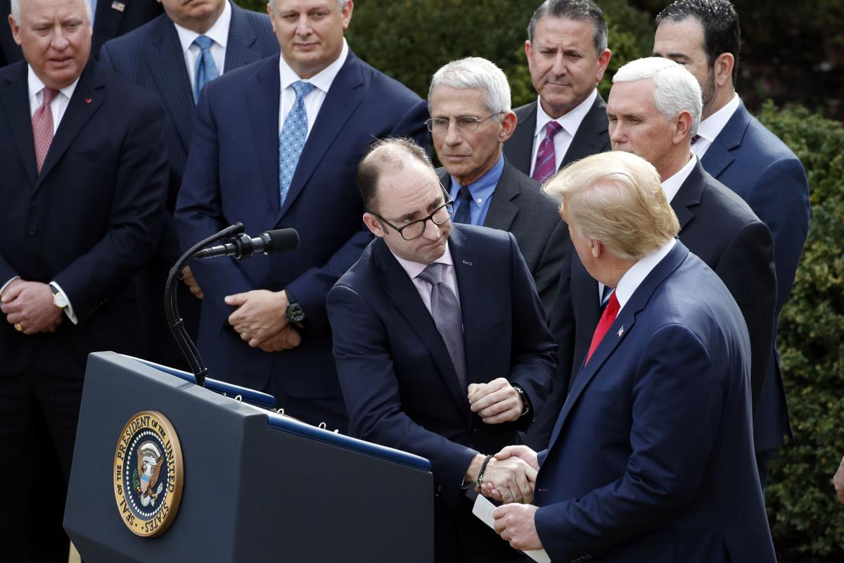 Trump Shaking hands coronavirus