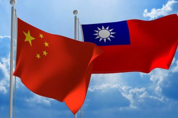 China Taiwan flags