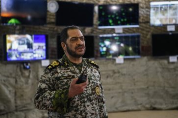 f3ccdd27d2000e3f9255a7e3e2c48800_135