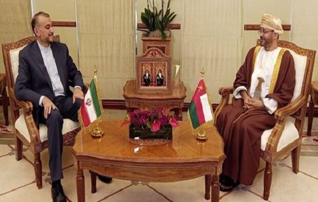 Omani Foreign Minister Sayyid Badr al-Busaidi and his Iranian counterpart Hussein Amir-Abdollahian