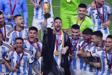 Messi Qatari abaya traditional robe