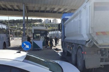 West Bank stabbing attack