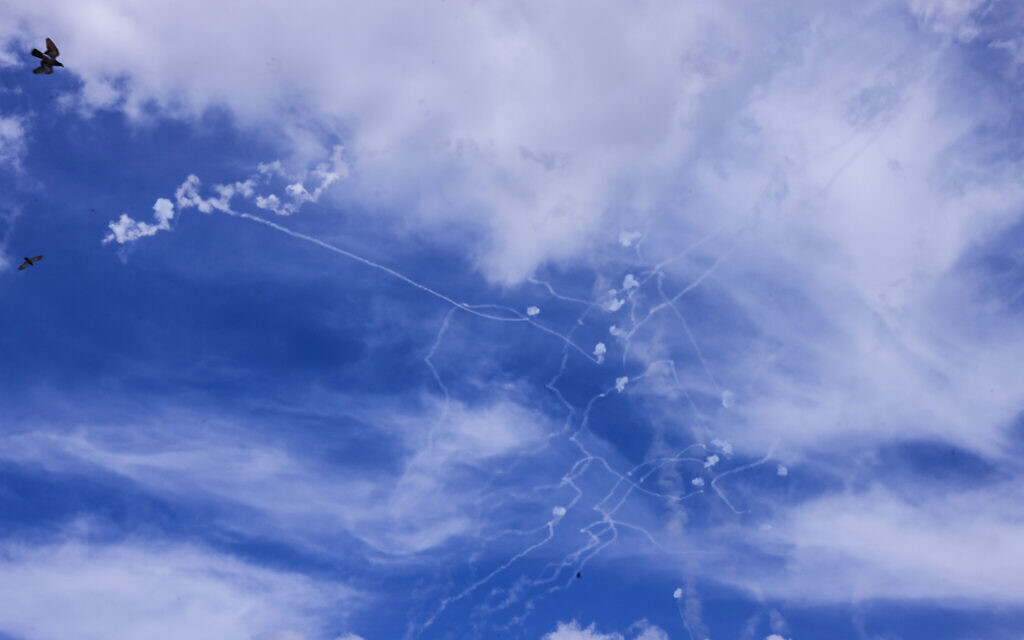 Hezbollah rockets Safed