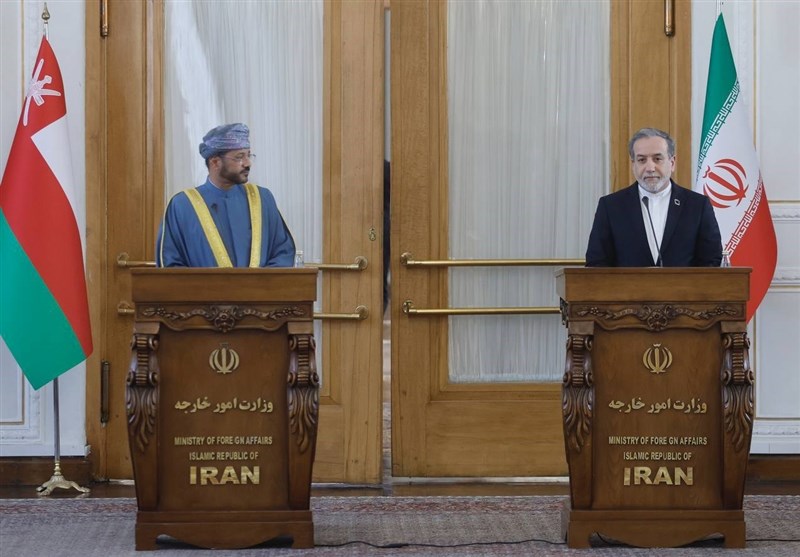 1403101011560645831788644