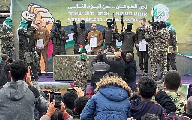 Gaza Israeli captives handoverGaza Israeli captives handover