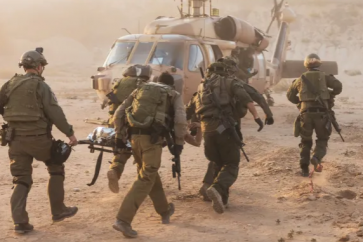 Israeli occupation forces evacuating casualties in Gaza (Archive)