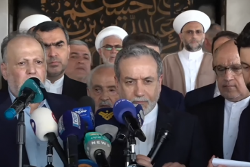 Iran's FM Abbas Araghchi at Marty Sayyed HAsan Nasralla's Shrine