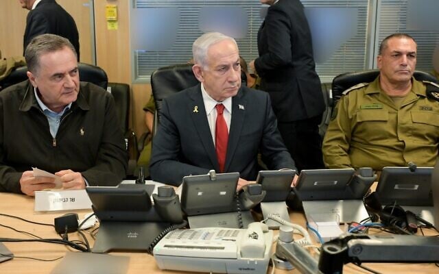 Israeli Defense Minister Israel Katz (L), Prime Minister Benjamin Netanyahu (C) and Israeli Chief of Staff Lt. Gen. Eyal Zamir (R) at Israeli air force command center (August 24, 2025).