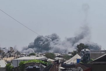 Israeli aircraft launch intense airstrikes